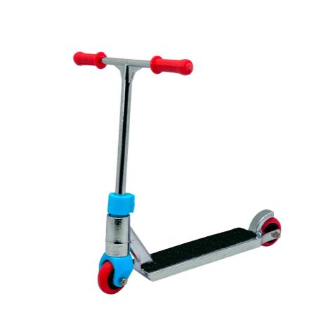 Finger Whips Finger Scooter - Chrome  £7.99